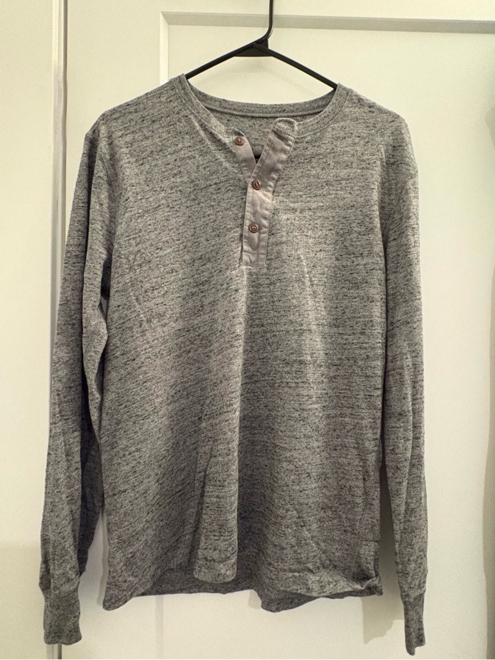 Men's Grey Long-Sleeve Shirt